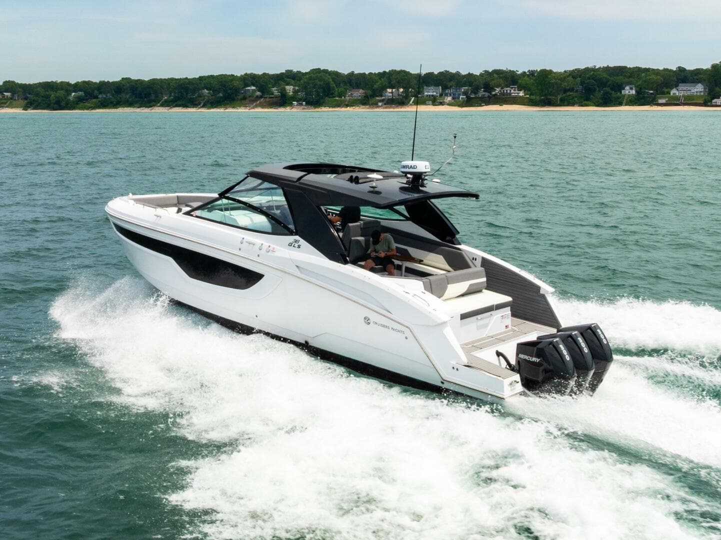 2021 Cruisers Yachts 