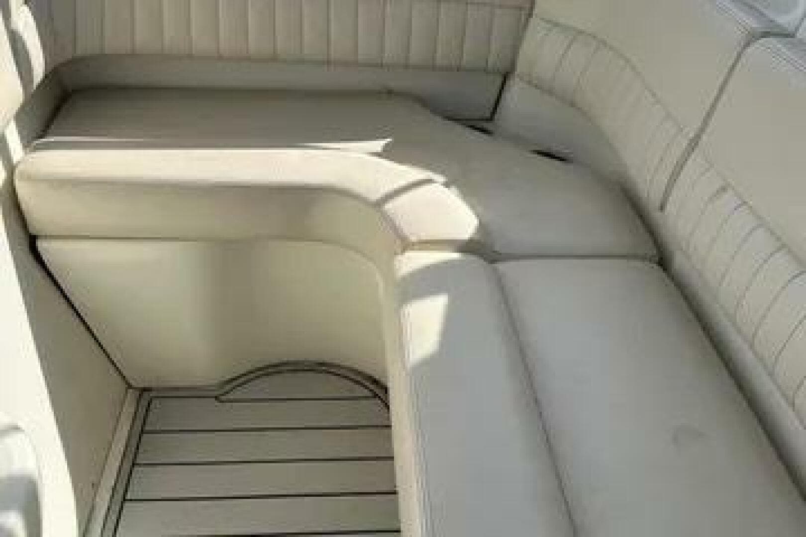 2005 Hydra-Sports 33VX