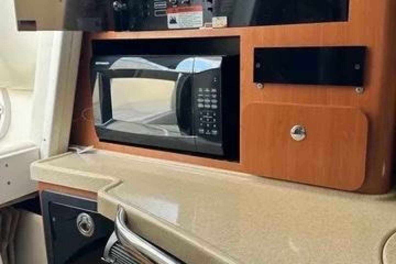 2005 Hydra-Sports 33VX