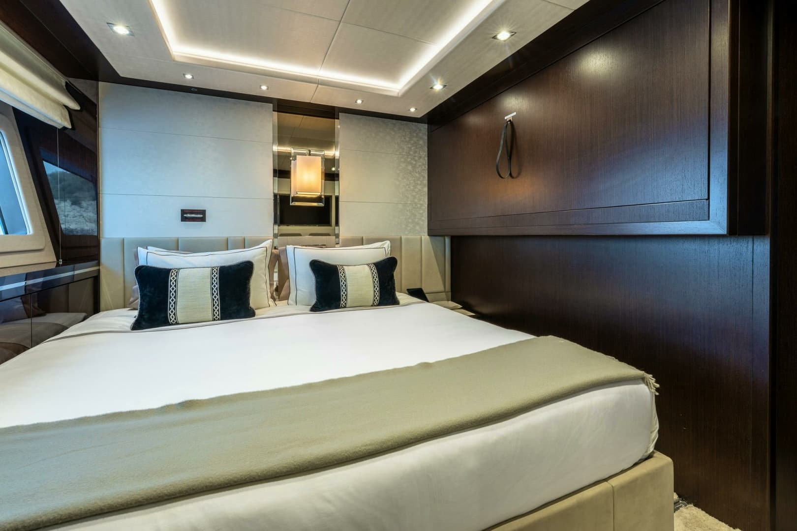 2020 Sunseeker Sunseeker 116 Yacht