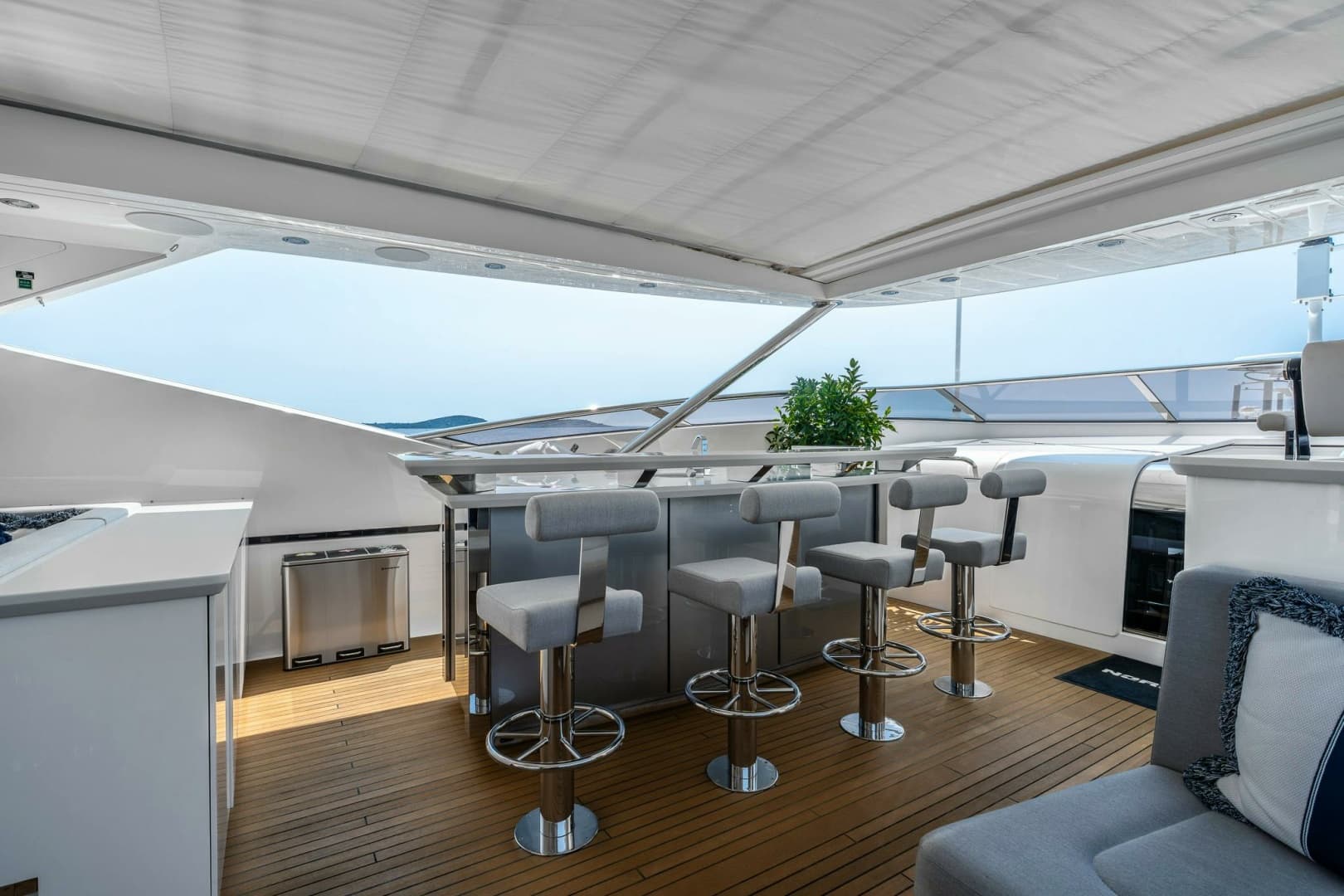 2020 Sunseeker Sunseeker 116 Yacht