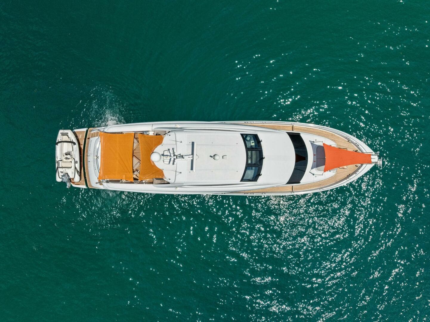 2006 Lazzara Yachts 84 Skylounge