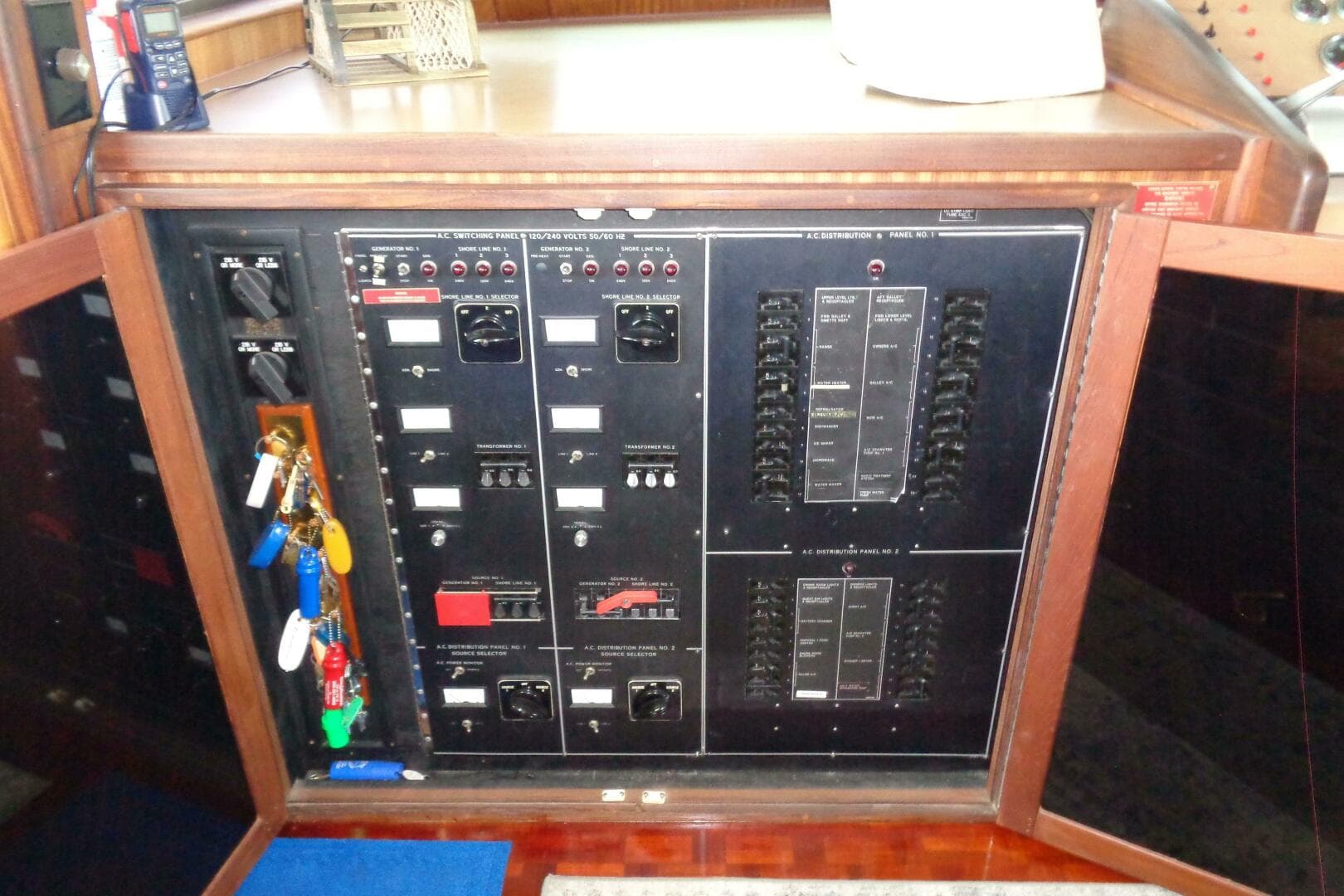 1987 Hatteras 70 Cockpit Motor Yacht