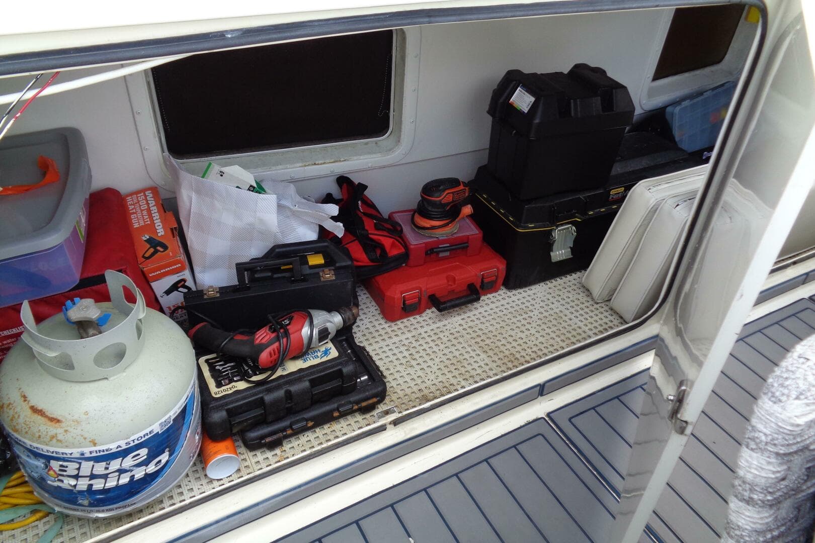 1987 Hatteras 70 Cockpit Motor Yacht