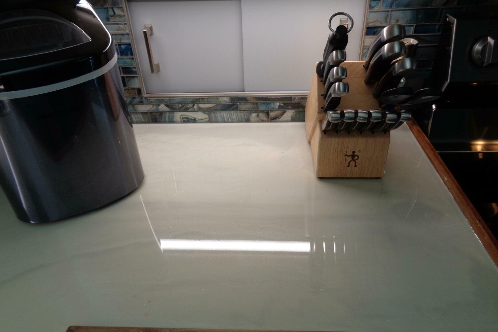 1987 Hatteras 70 Cockpit Motor Yacht