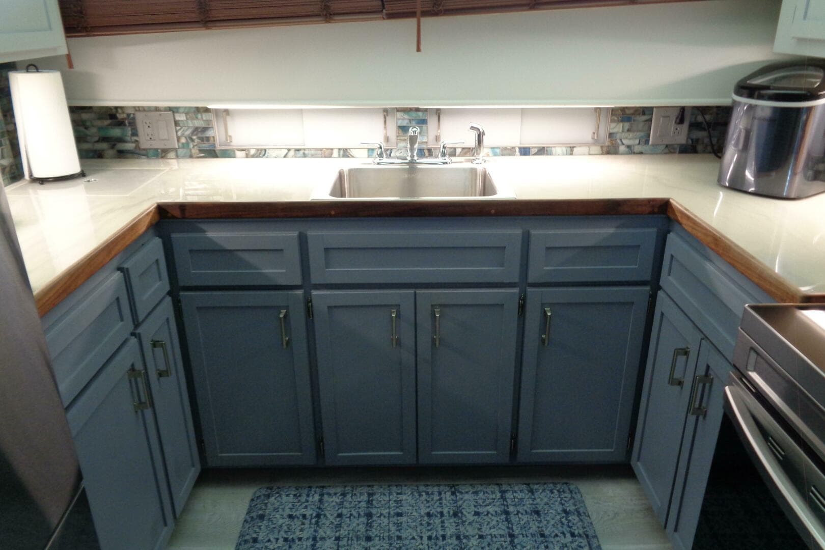 1987 Hatteras 70 Cockpit Motor Yacht