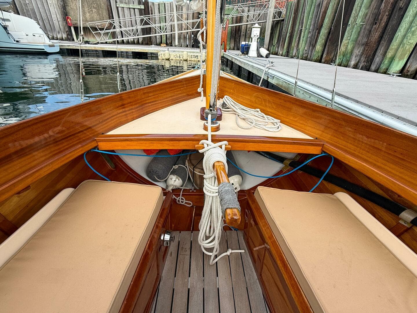 2004 Herreshoff Custom Doug Hylan designed Rozinante