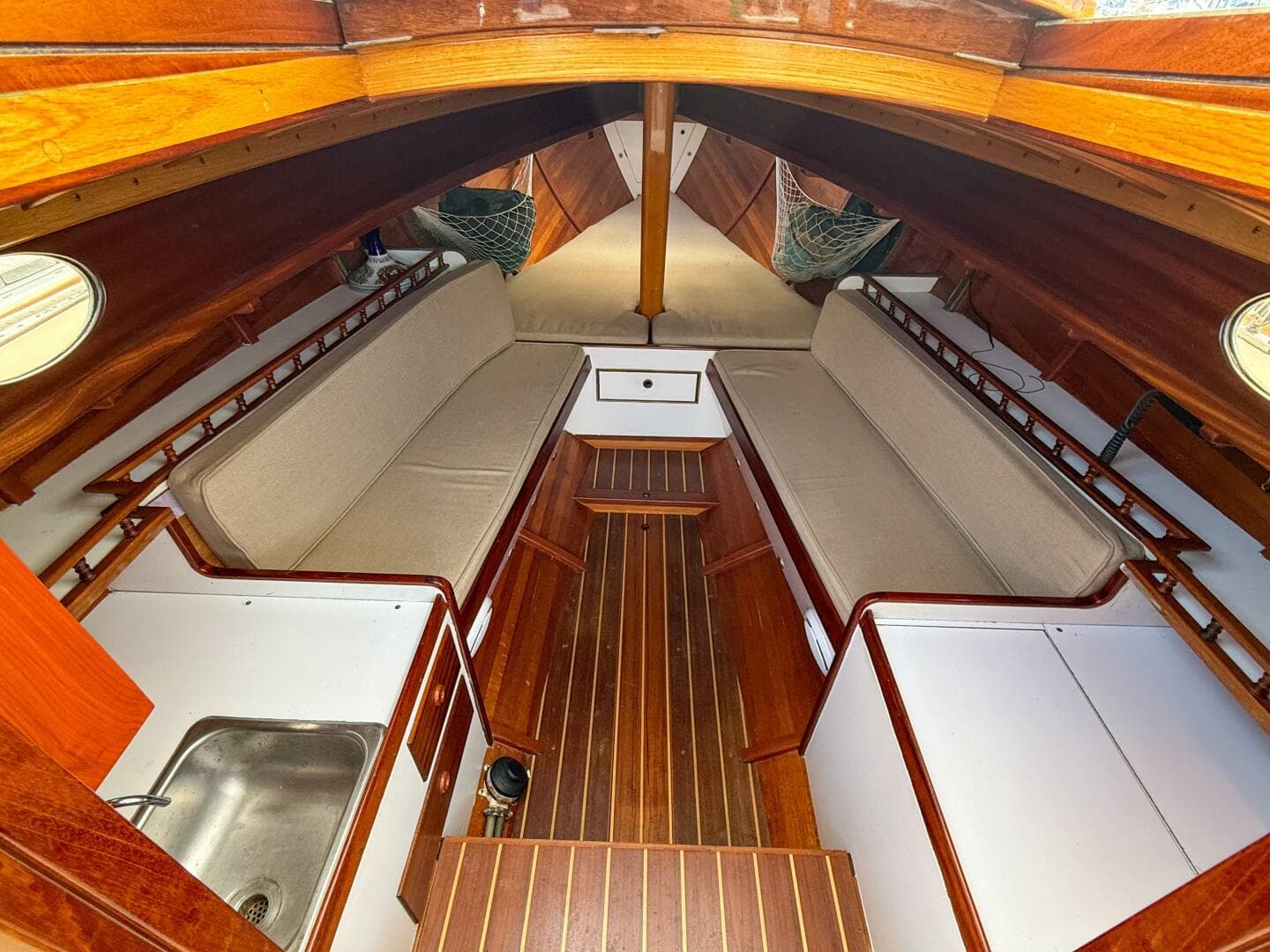 2004 Herreshoff Custom Doug Hylan designed Rozinante