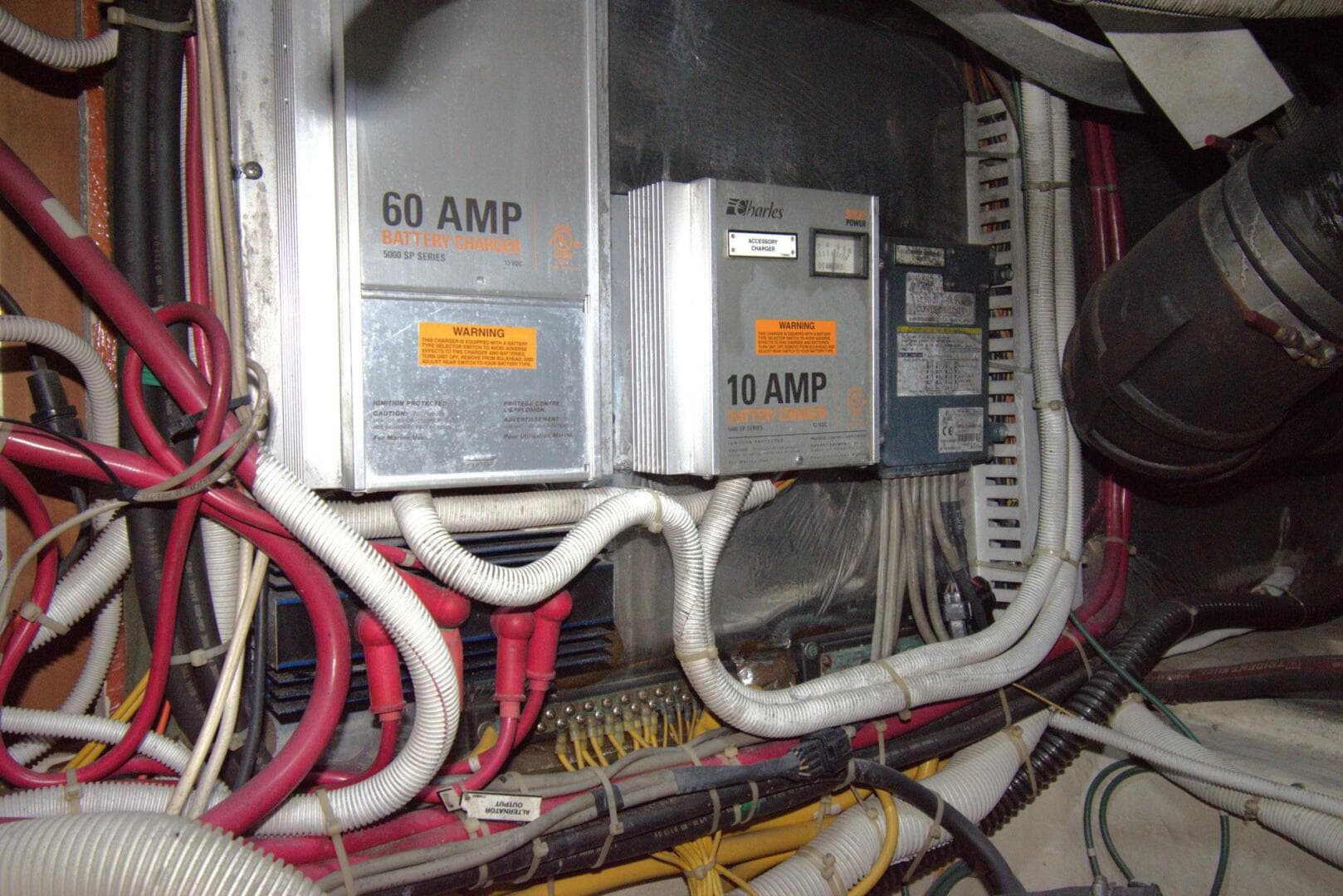 2005 Carver 444 Cockpit Motor Yacht