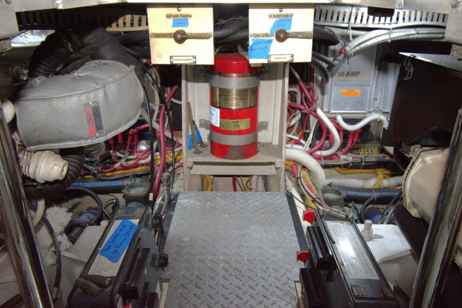 2005 Carver 444 Cockpit Motor Yacht