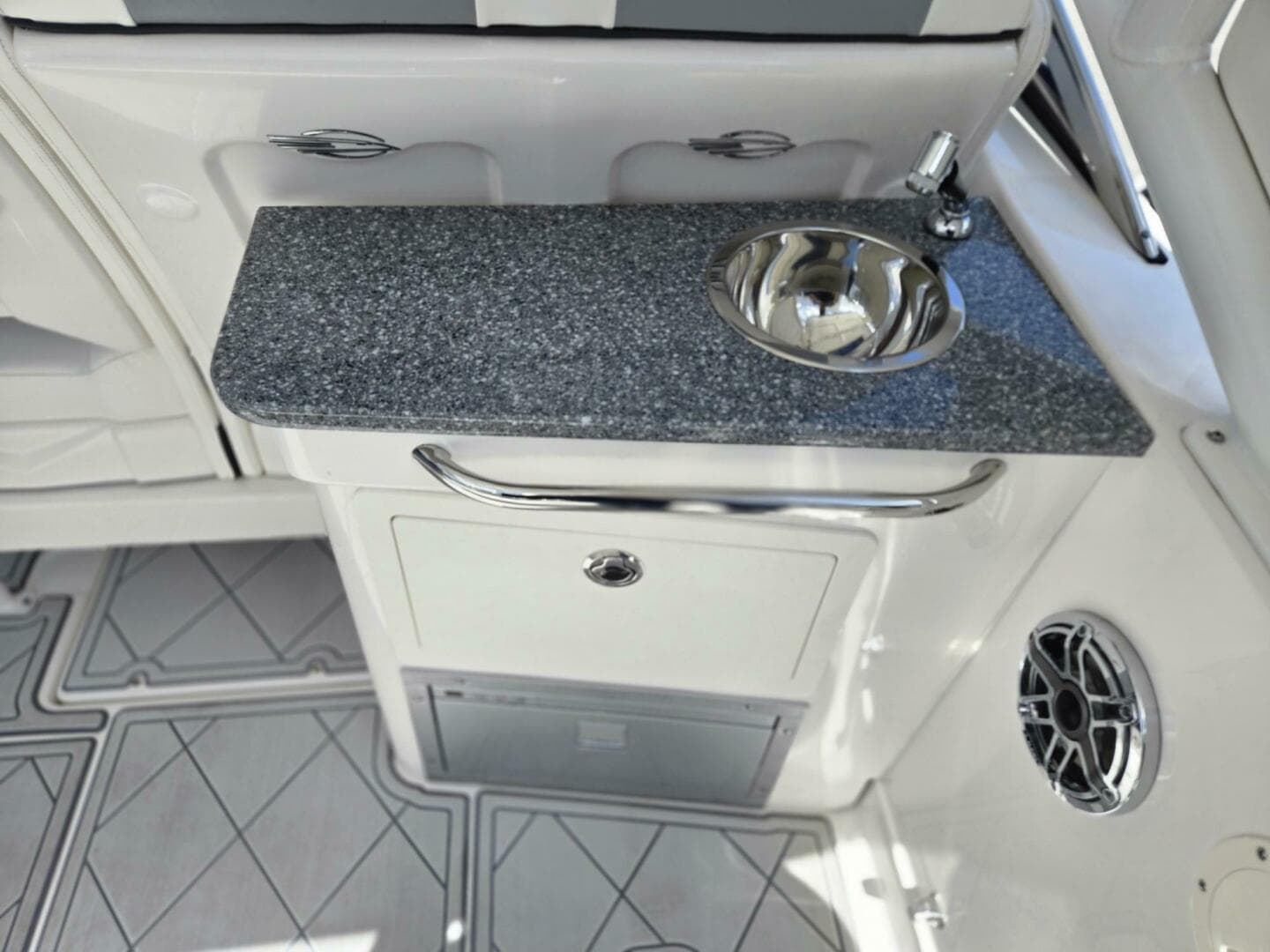 2022 Chaparral 280 OSX