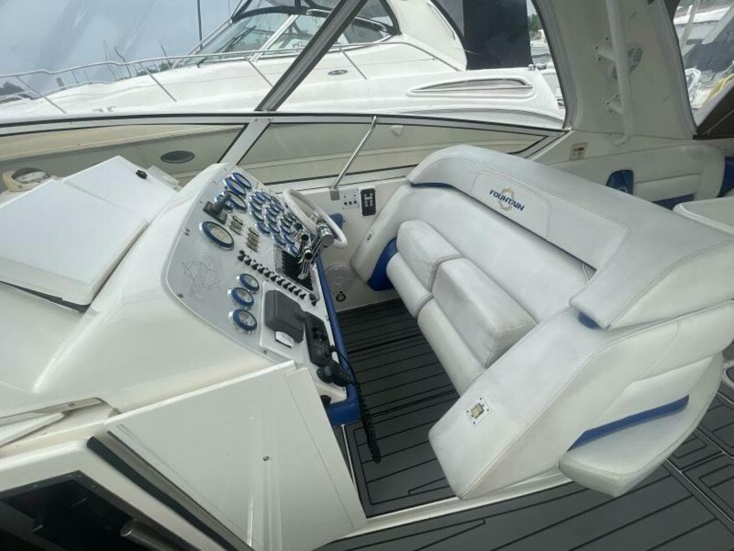 2006 Fountain 48 Express Cruiser