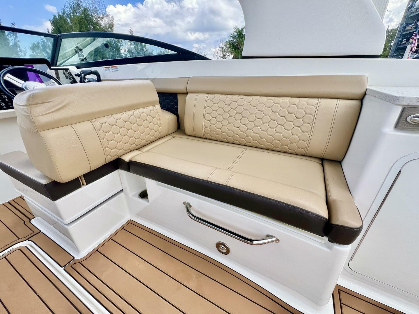 2019 Sea Ray SDX 290 OB