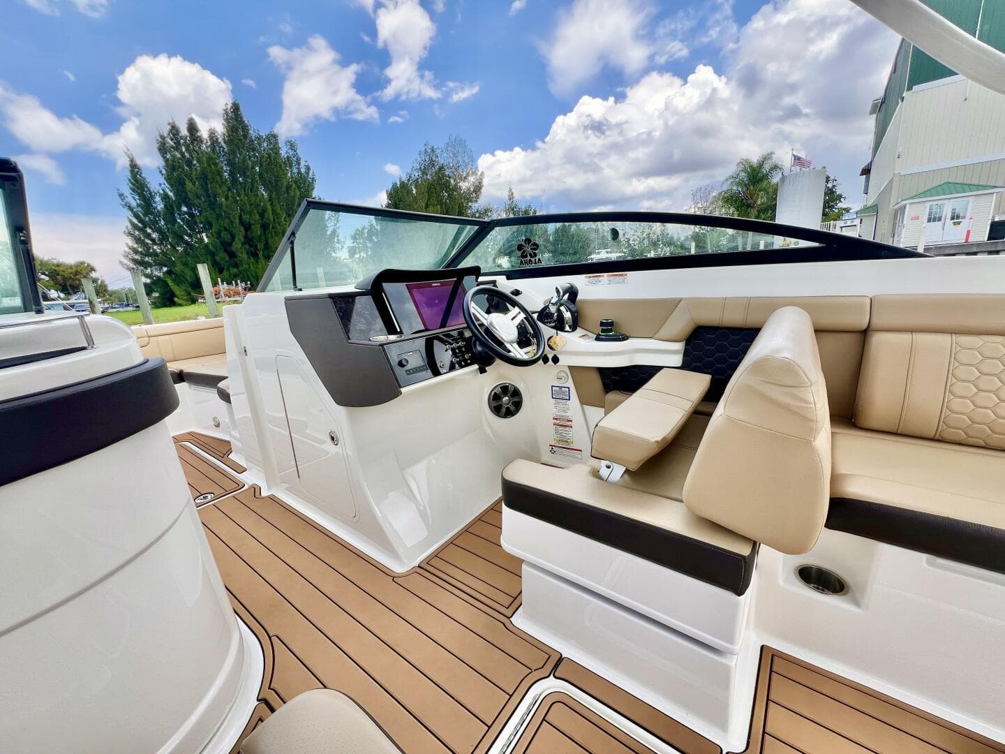 2019 Sea Ray SDX 290 OB