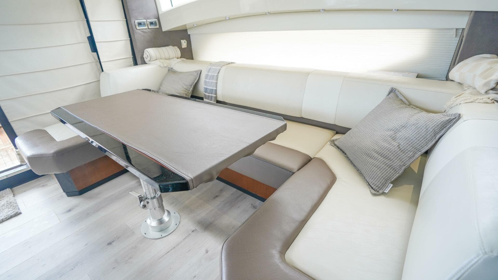 2009 Marquis 500 Sport Bridge