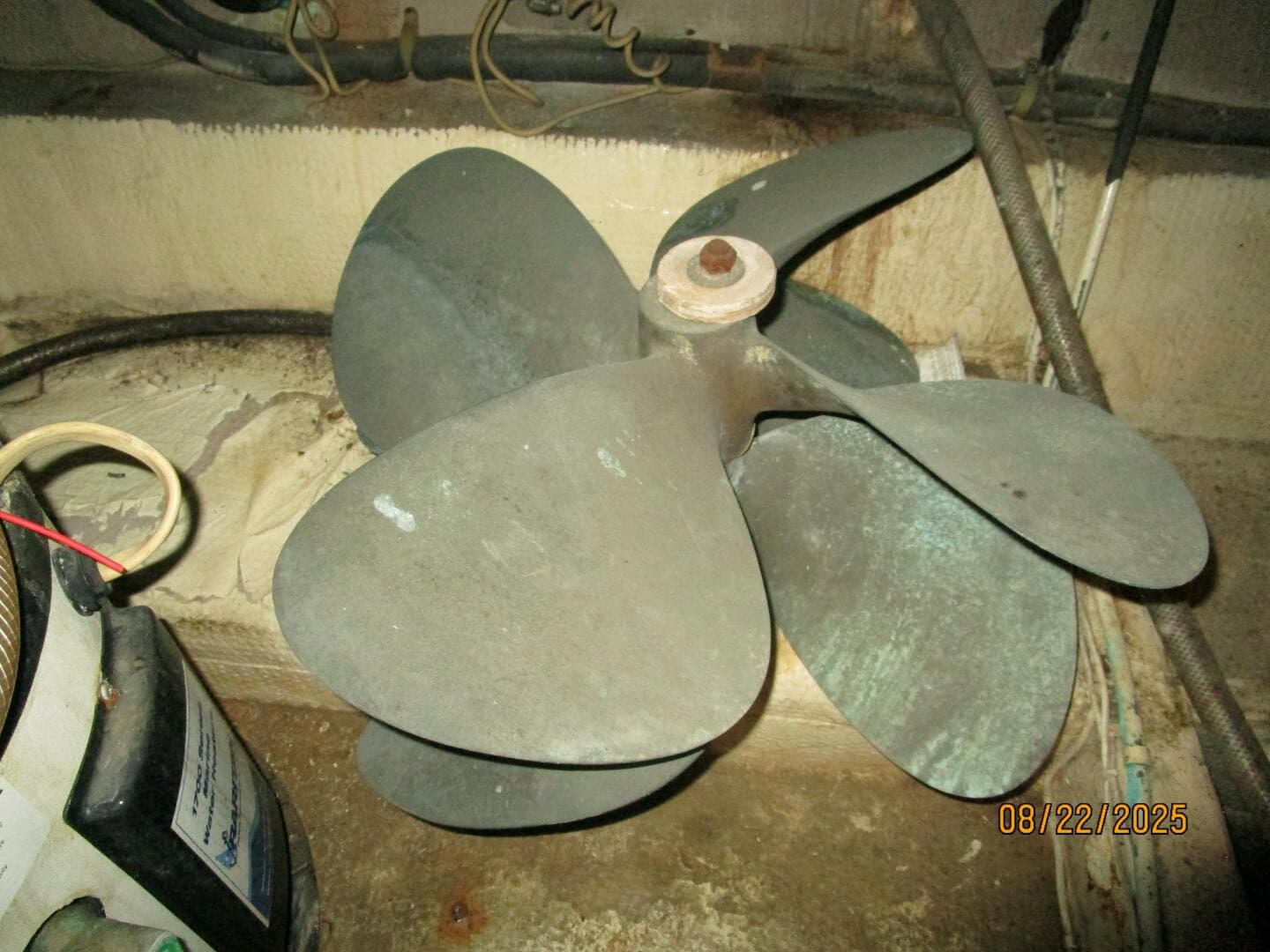 44' Viking spare propellers
