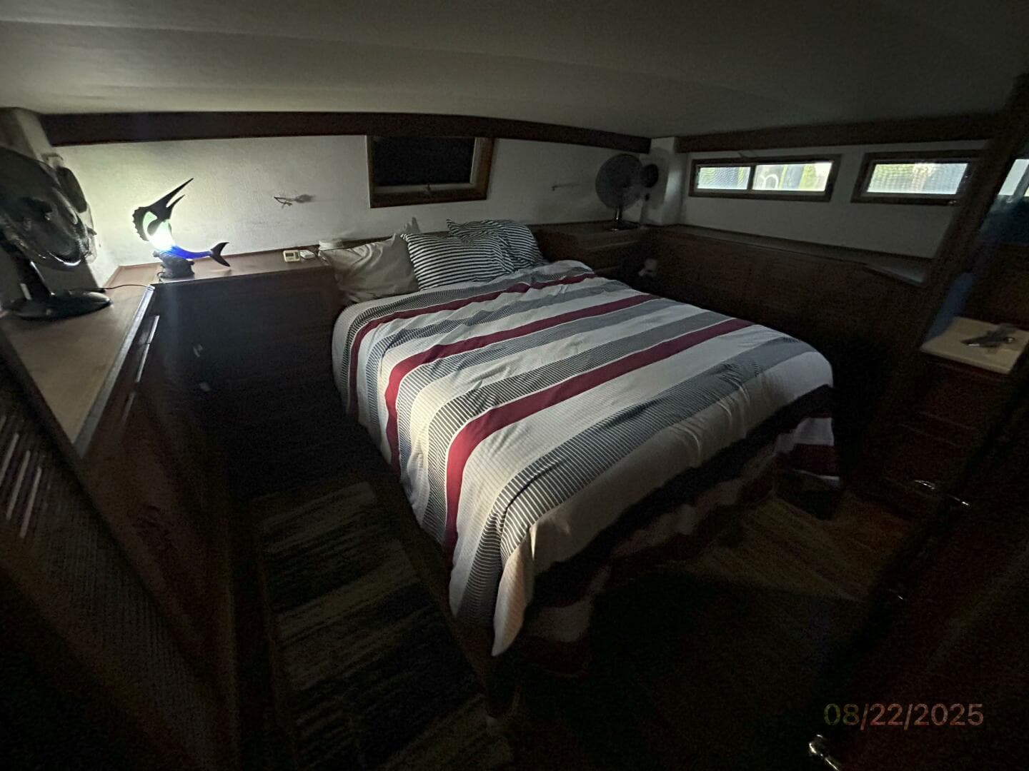 44' Viking master stateroom