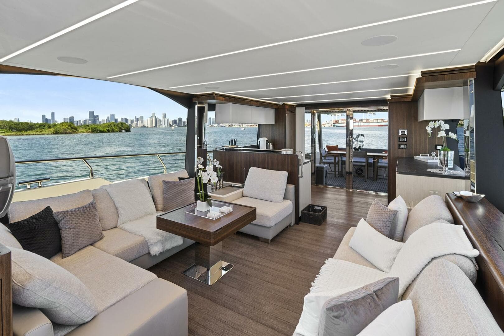 2023 Astondoa 66 Flybridge