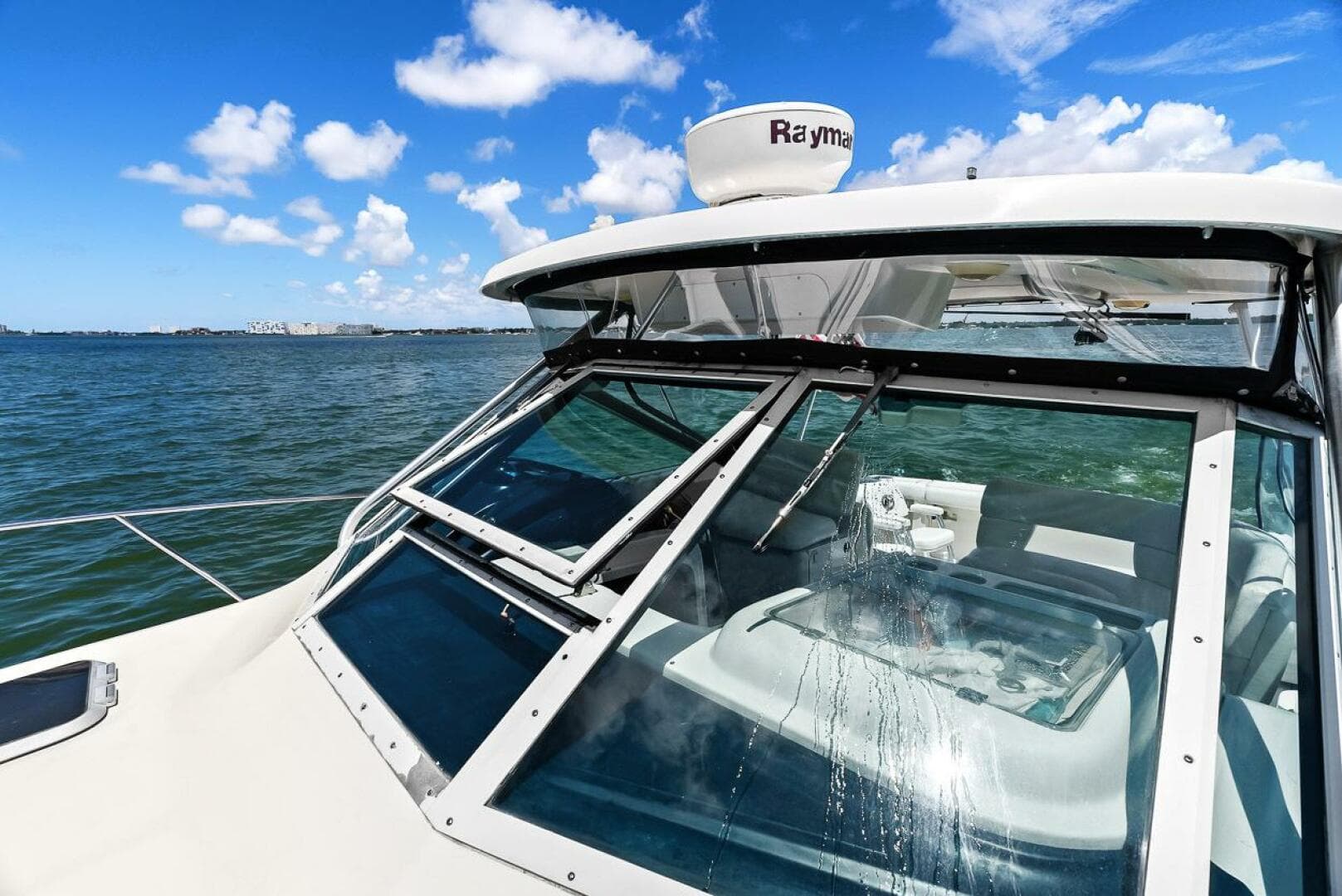2003 Tiara Yachts 3100 Open LE
