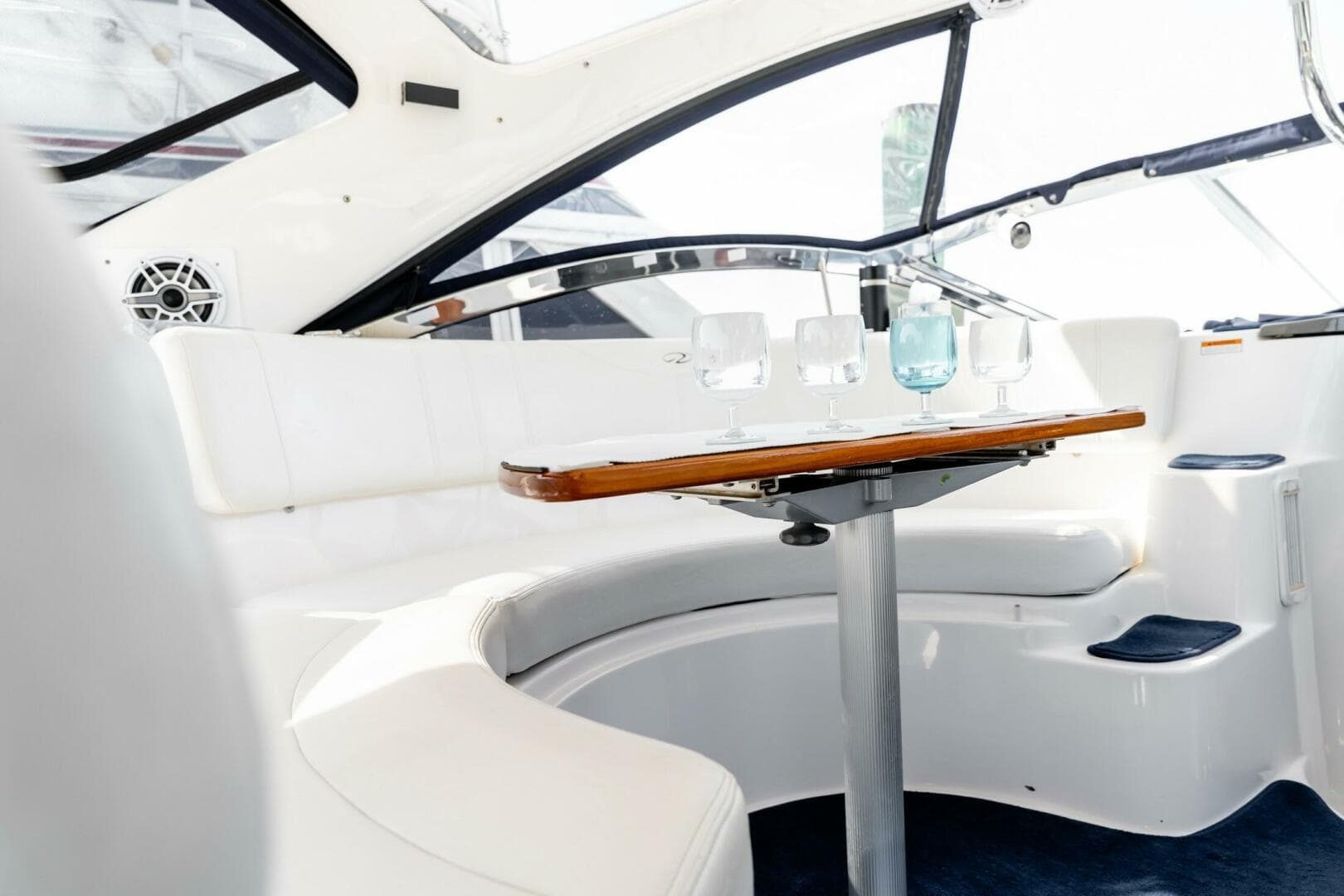 2008 Regal Commodore 4060