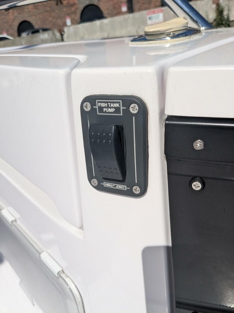 2024 Axopar 37 Cross Cabin with Bench Seat, V10s