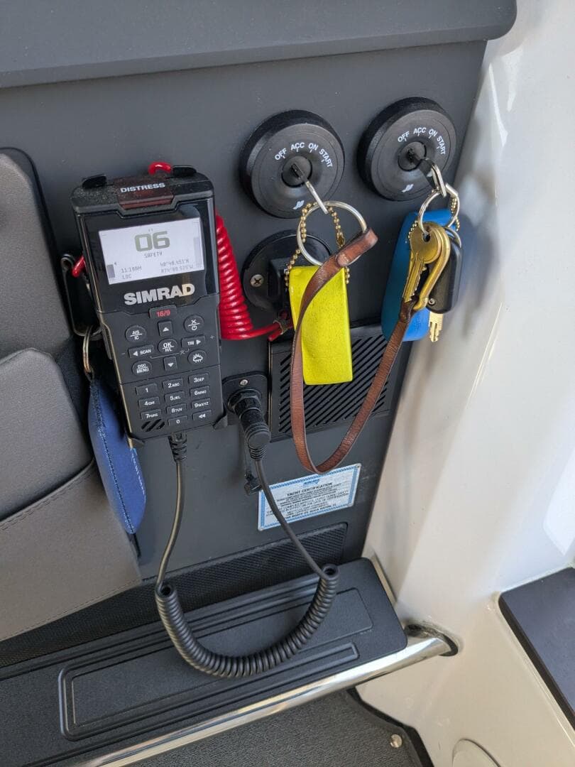 2024 Axopar 37 Cross Cabin with Bench Seat, V10s