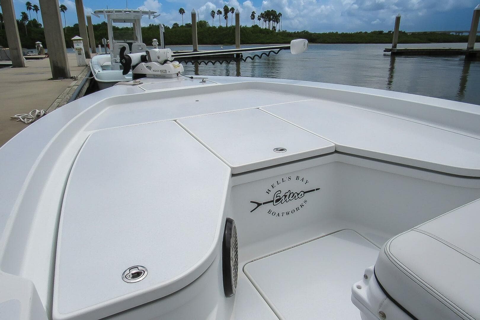 2020 Hell's Bay Boatworks 25 Estero