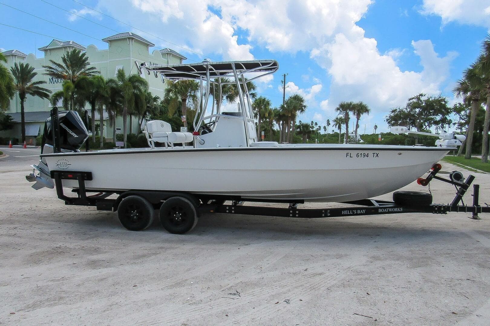 2020 Hell's Bay Boatworks 25 Estero