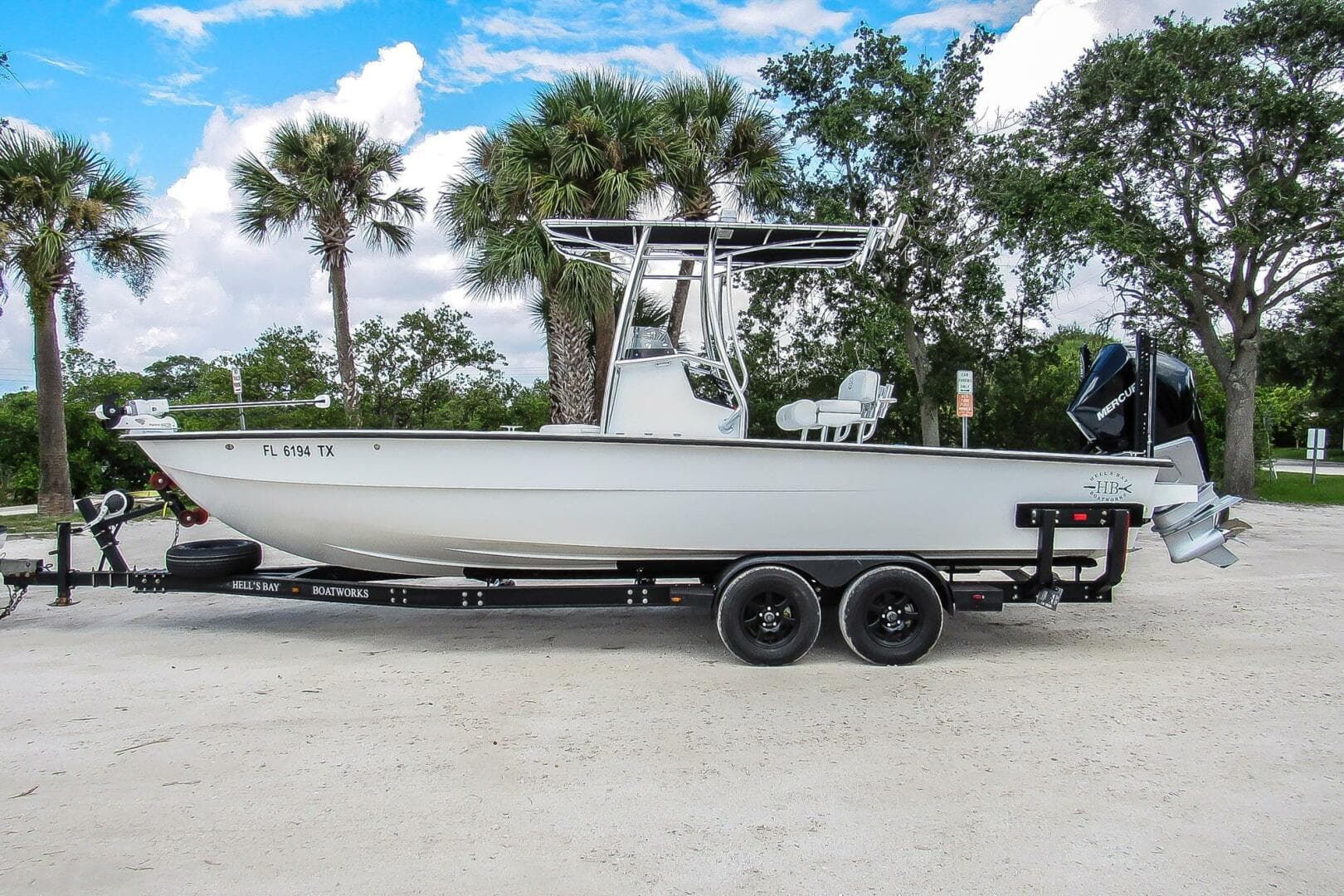 2020 Hell's Bay Boatworks 25 Estero