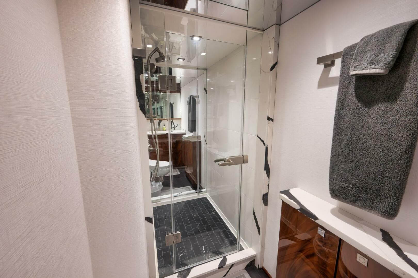 2025 Viking 90 Convertible- NIKKI BELLA- Master Stateroom Head