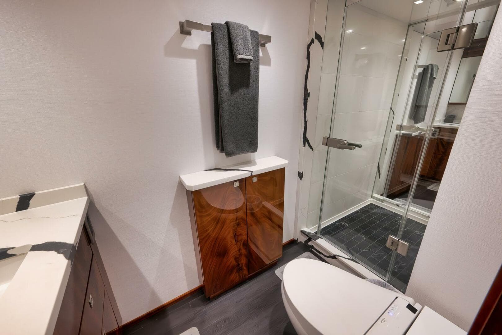 2025 Viking 90 Convertible- NIKKI BELLA- Master Stateroom Head