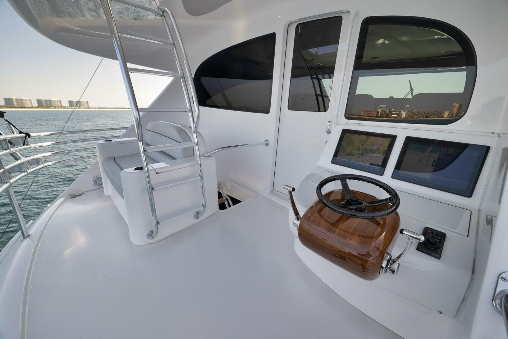 2025 Viking 90 Convertible- NIKKI BELLA- Mezzanine