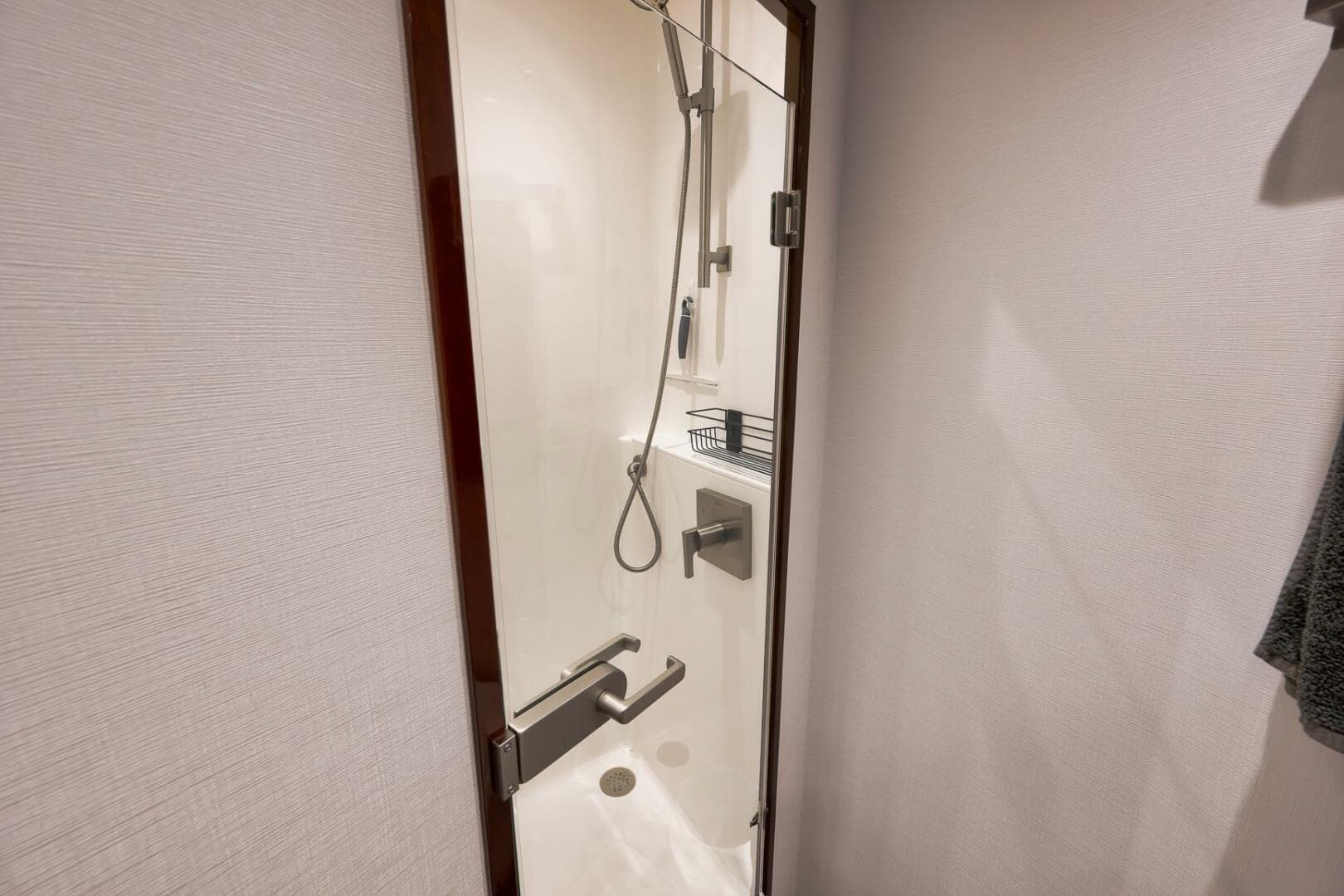 2025 Viking 90 Convertible- NIKKI BELLA- Forward Stateroom Head