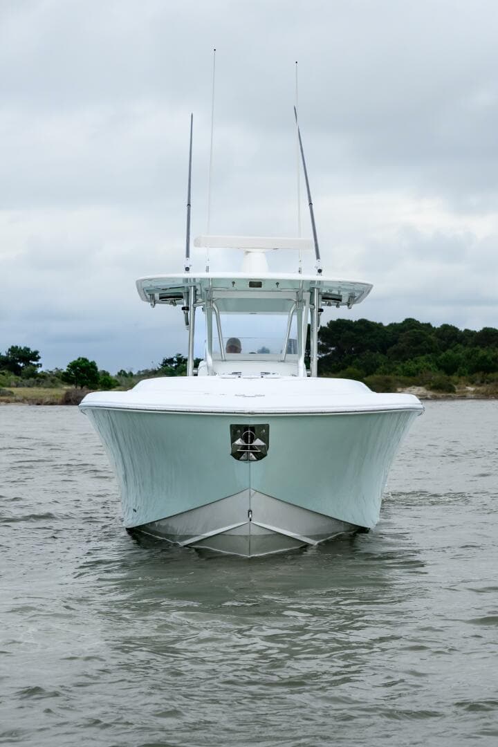 2008 Venture 39 Cuddy