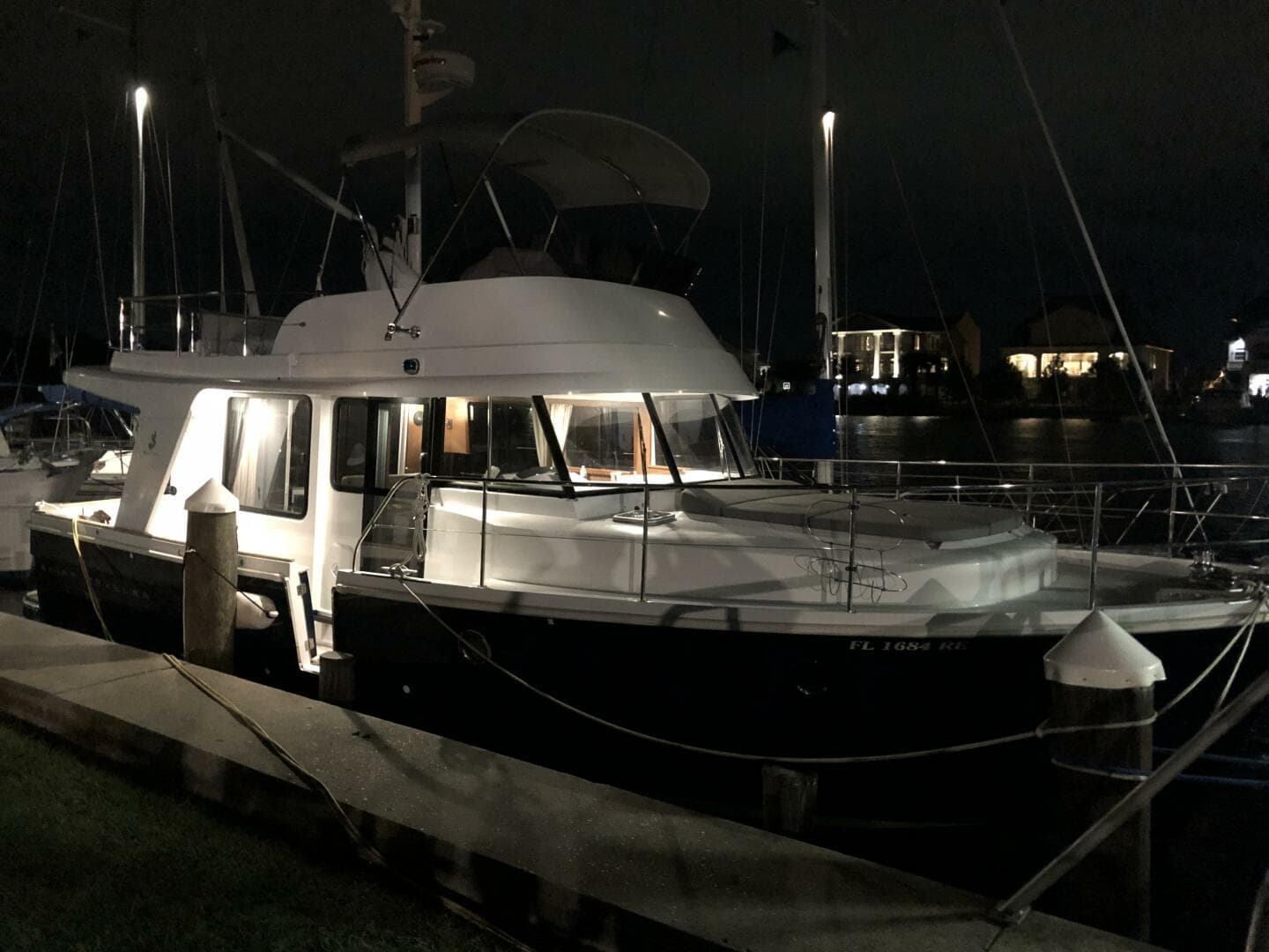 2016 Beneteau Swift Trawler 34