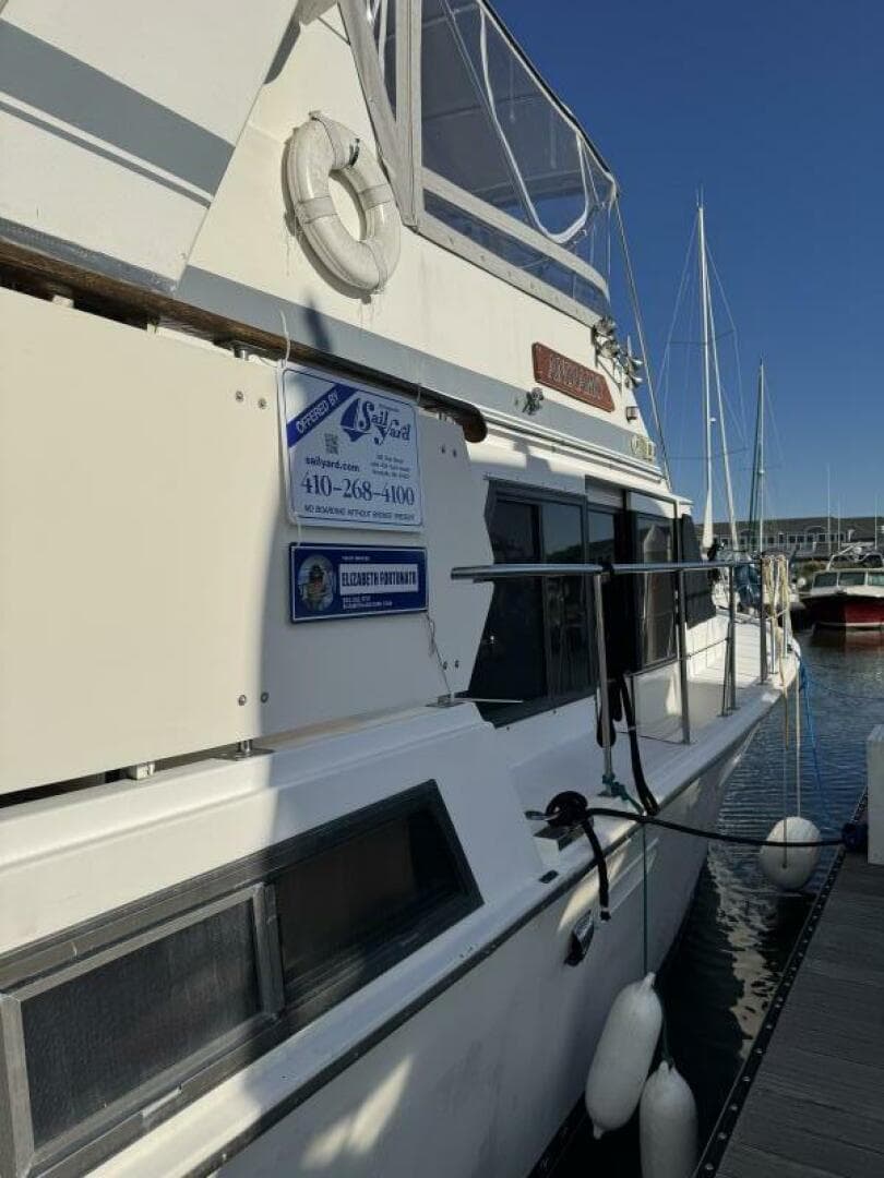 1990 Marine Trader Tradewinds