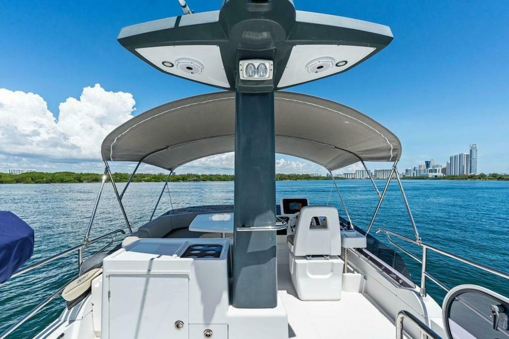 2021 Azimut Magellano 43