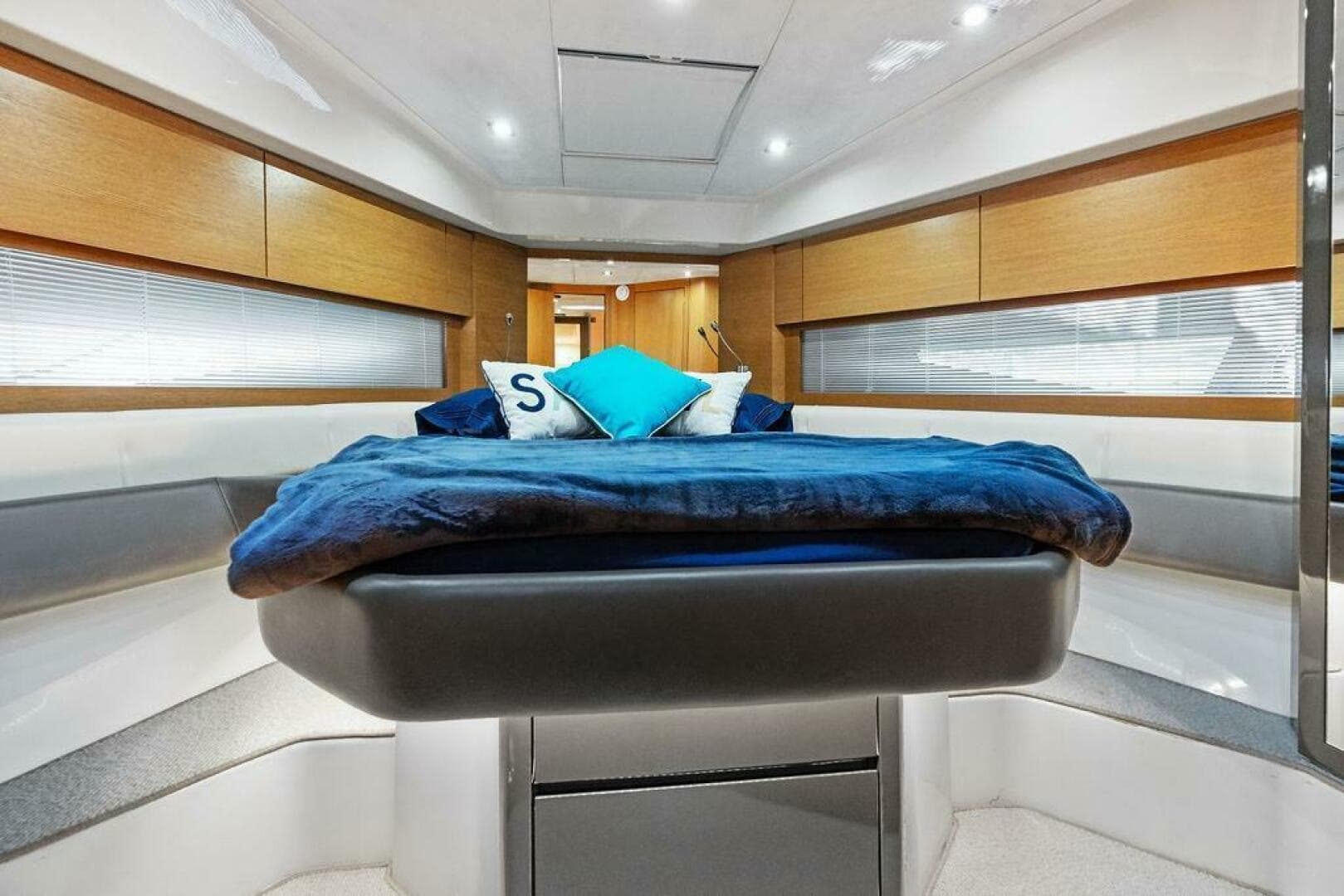 2013 Azimut Atlantis 48