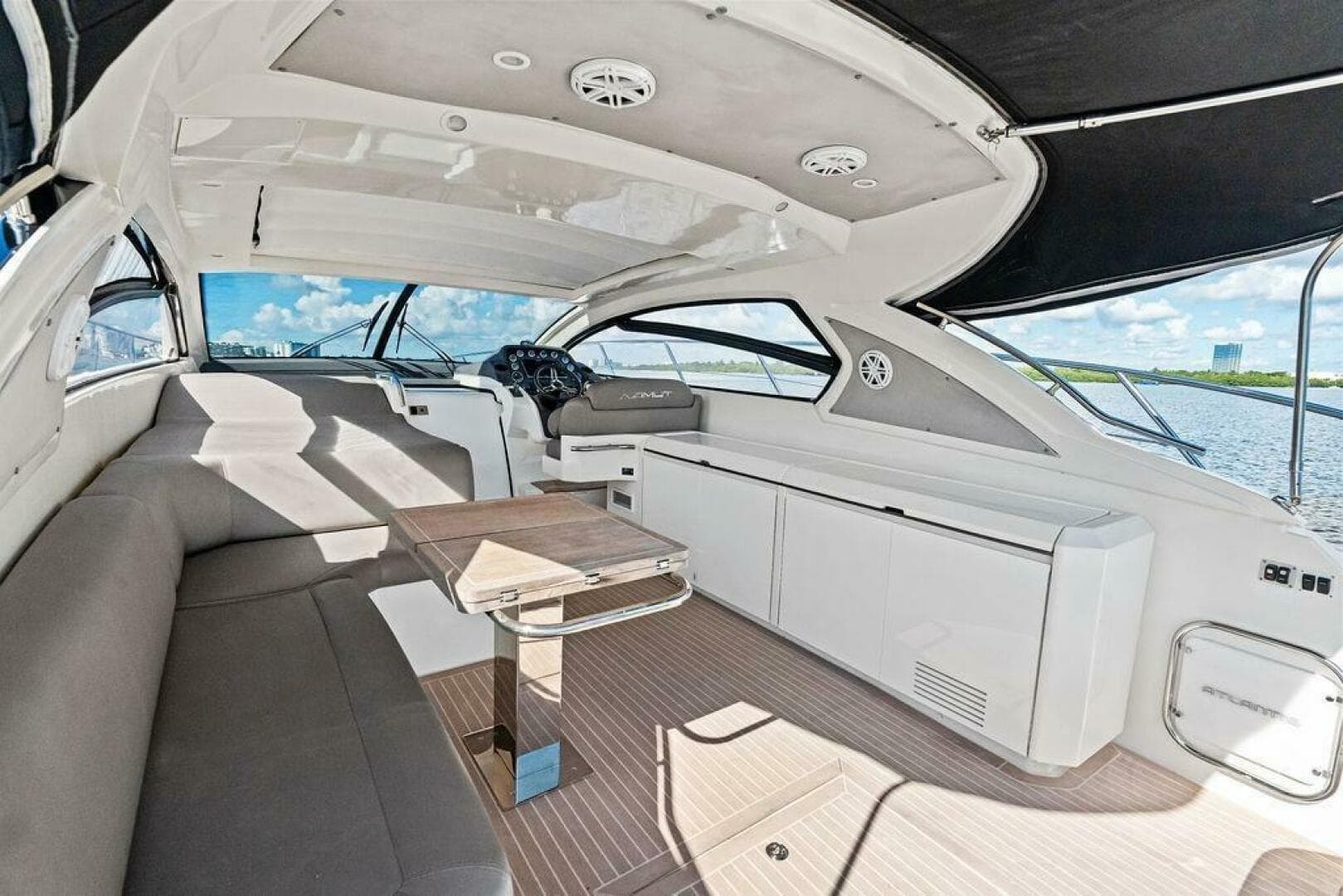 2013 Azimut Atlantis 48