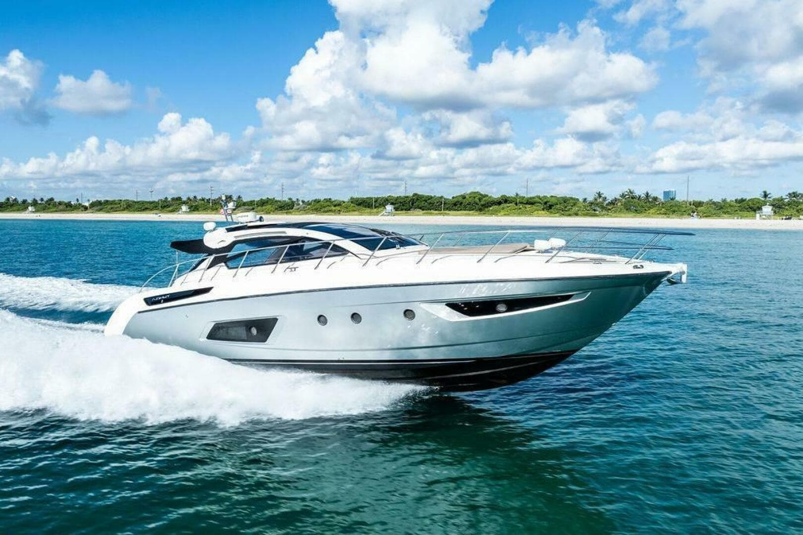 2013 Azimut Atlantis 48