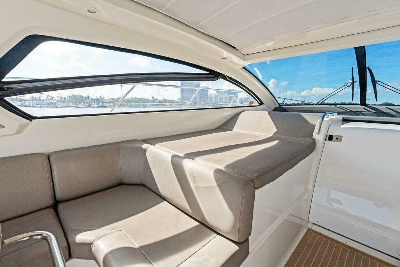 2013 Azimut Atlantis 48