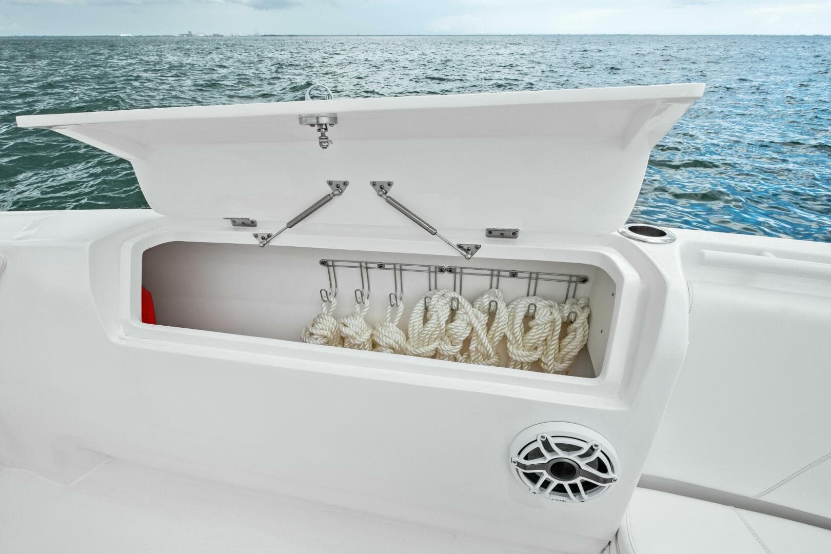 2020 Intrepid 400 CC - Cockpit Storage