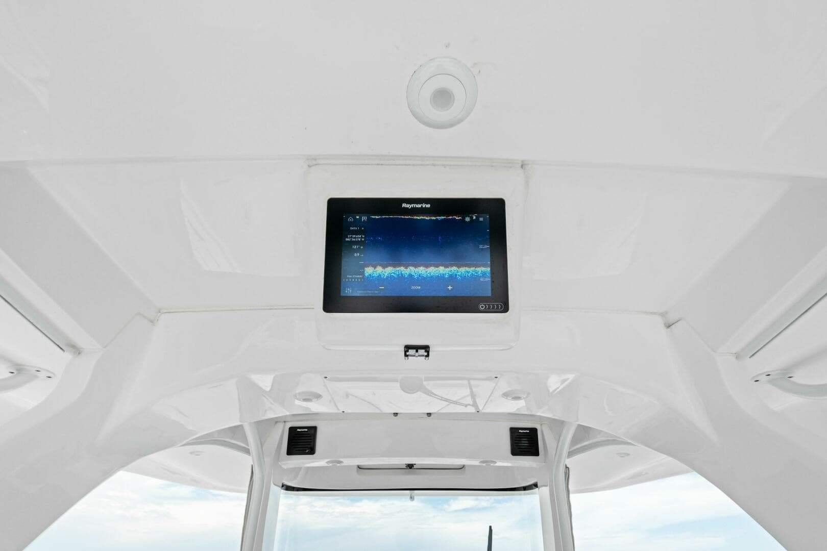 2020 Intrepid 400 CC - Helm and Electronics