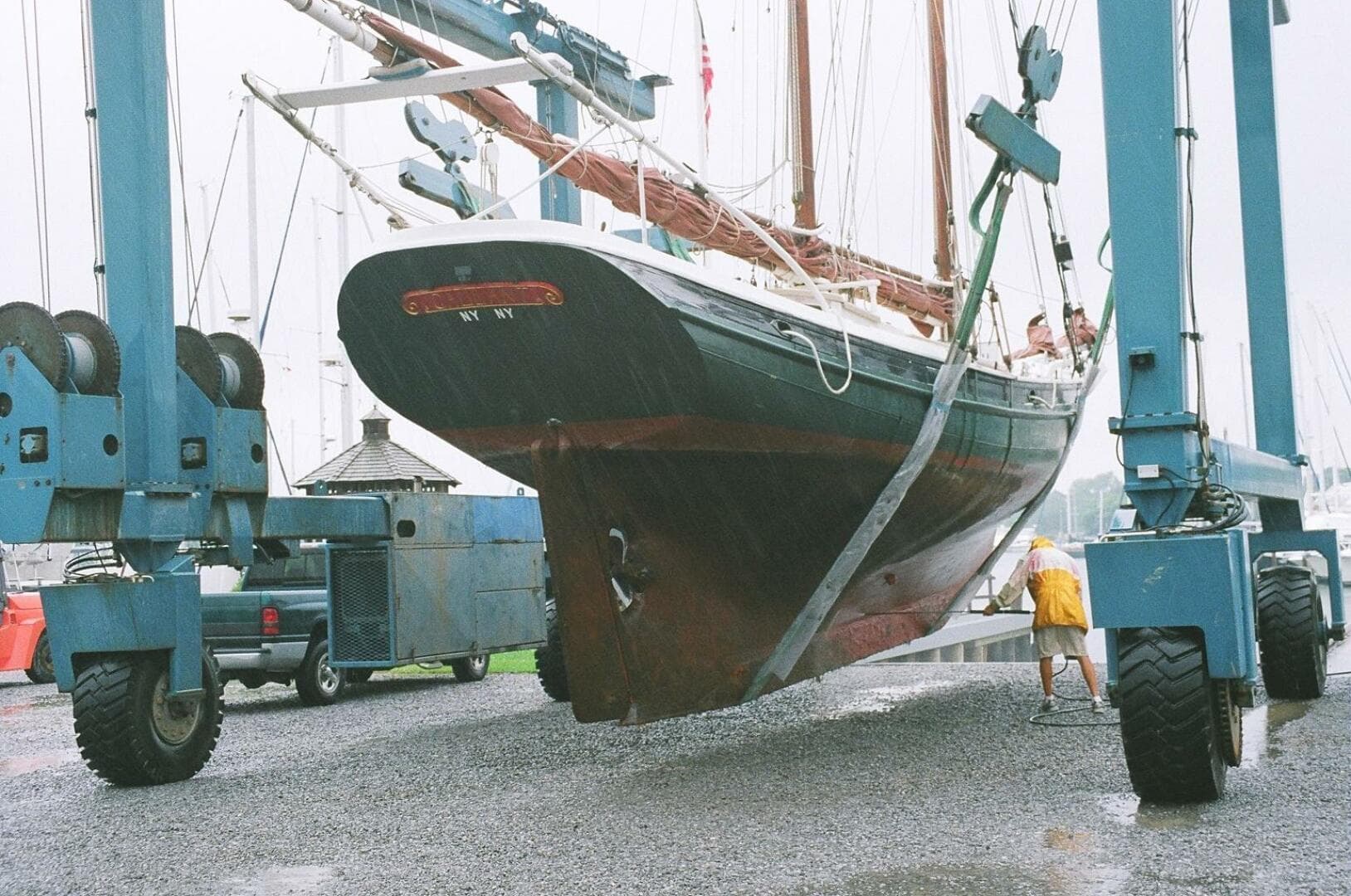 Schr Gallant aft keel