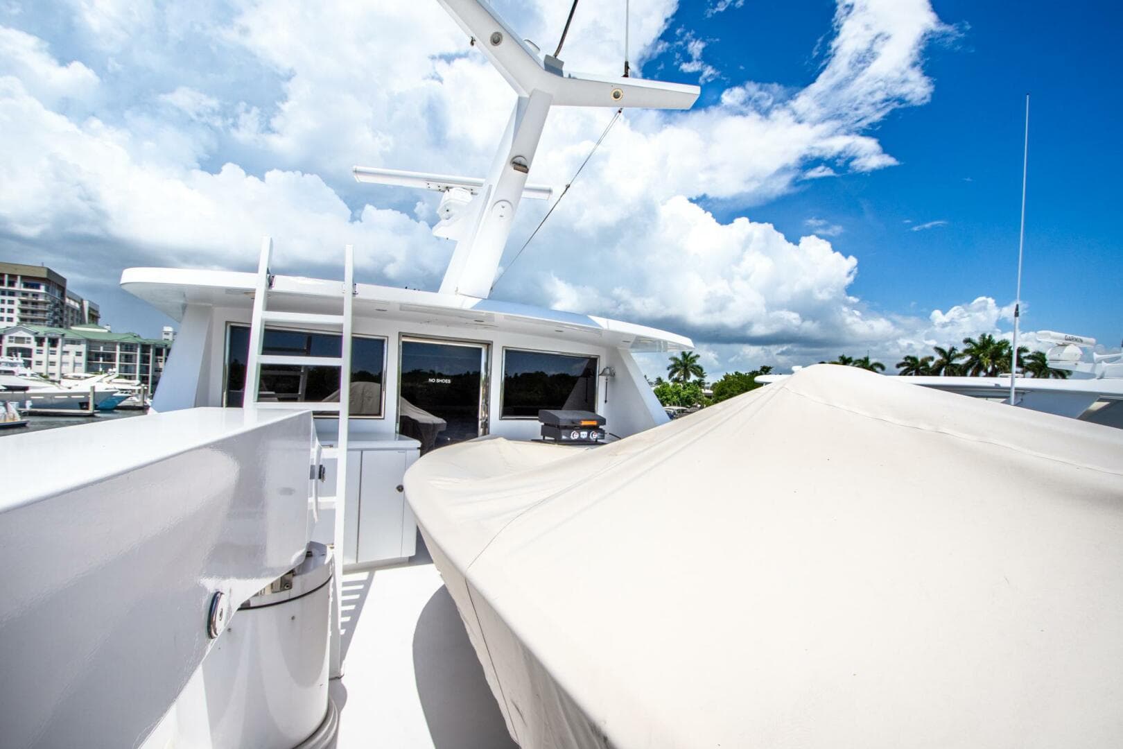 2000 Hargrave Skylounge