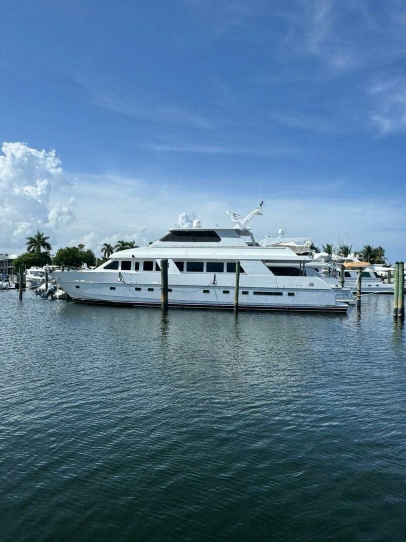 2000 Hargrave Skylounge