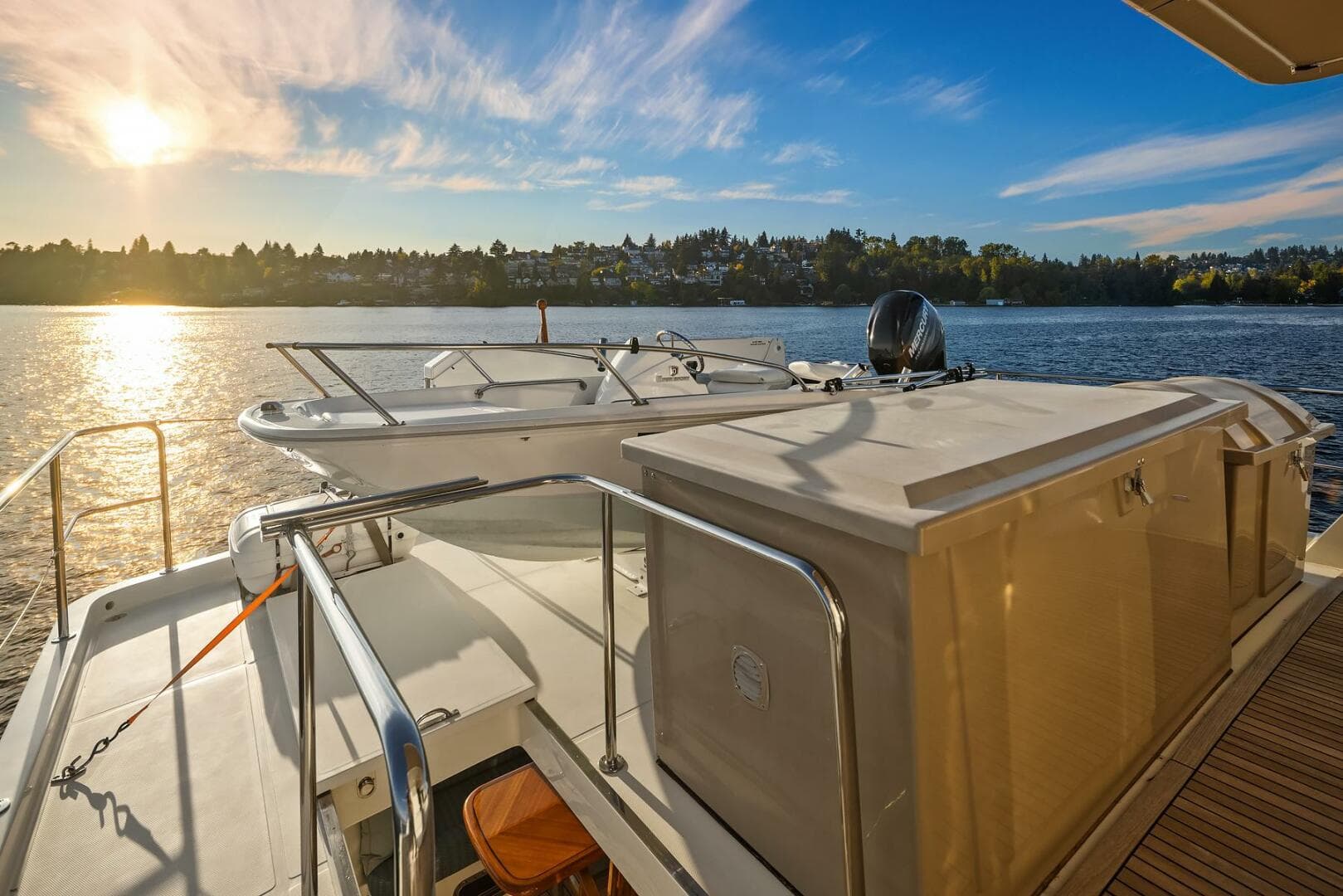 2014 Hampton 720 Skylounge LRC