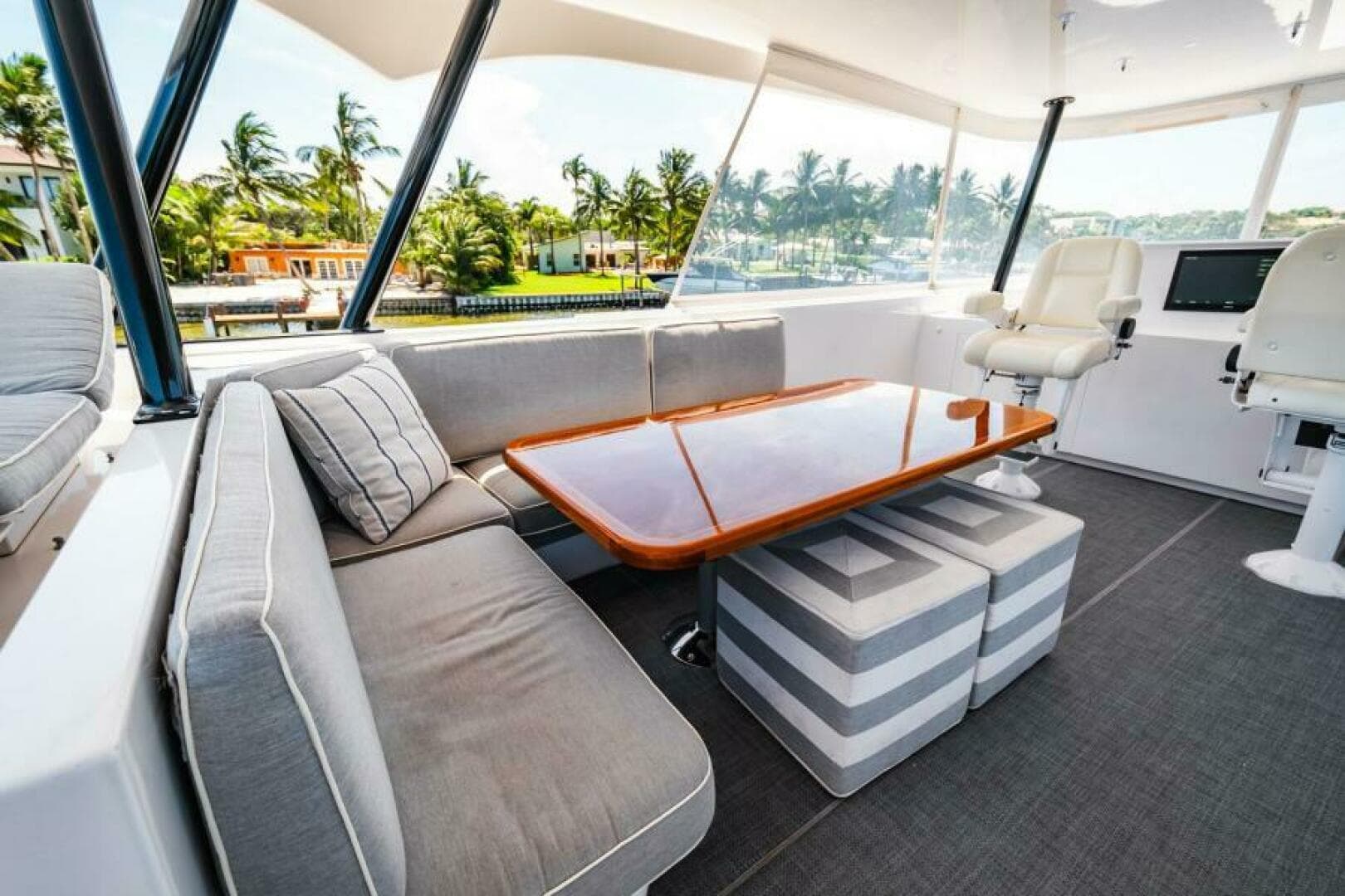 Flybridge Seating
