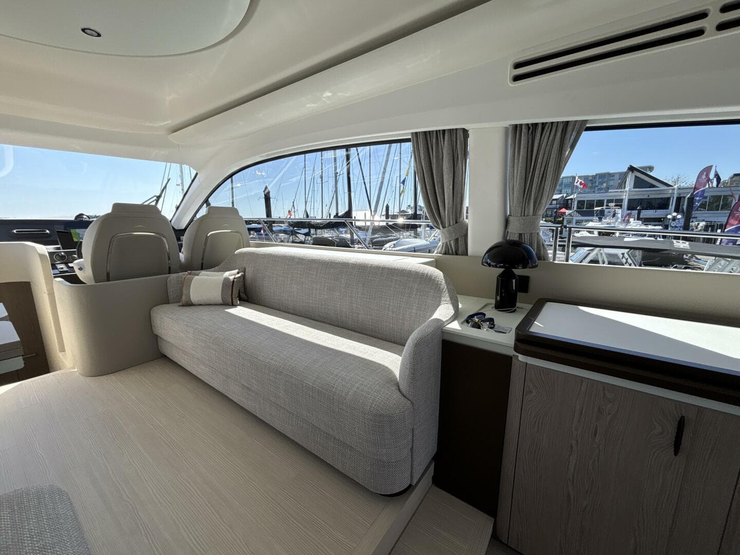 2025 Azimut Fly 53