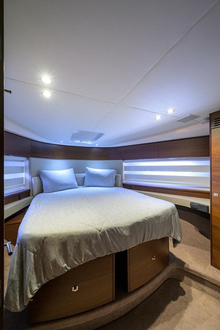 Princess F49 Chill- Forward Stateroom